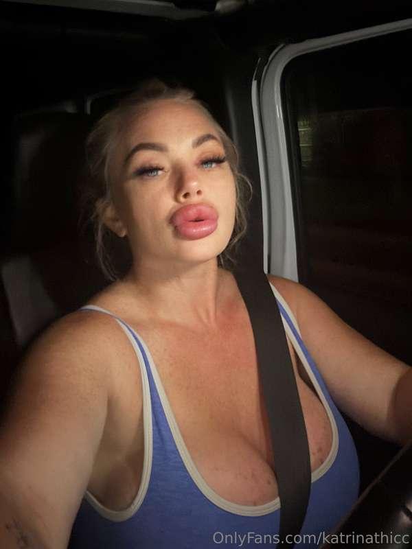 Liquor store run! It’s been an eventful day!!💕