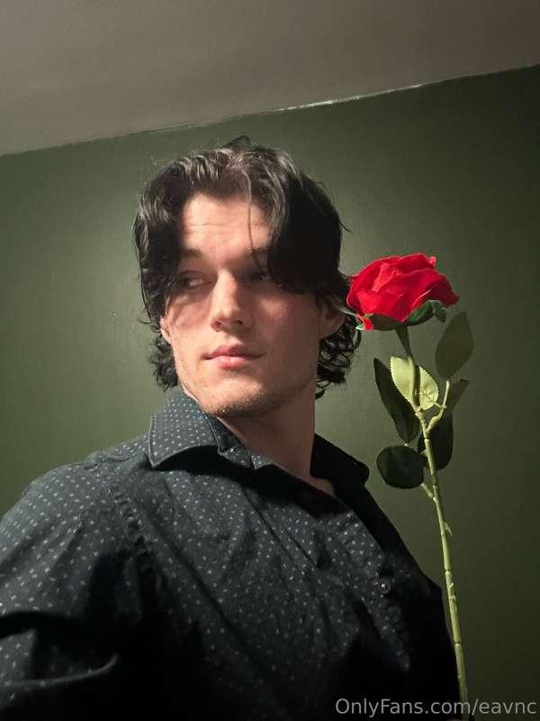 Happy Valentine's!! I’ve got a secret surprise waiting for y..