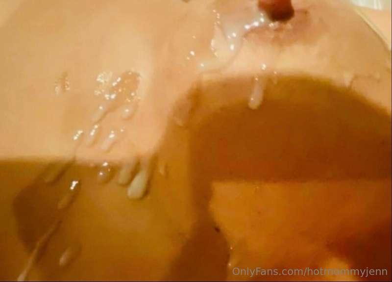hotmommyjenn image #0