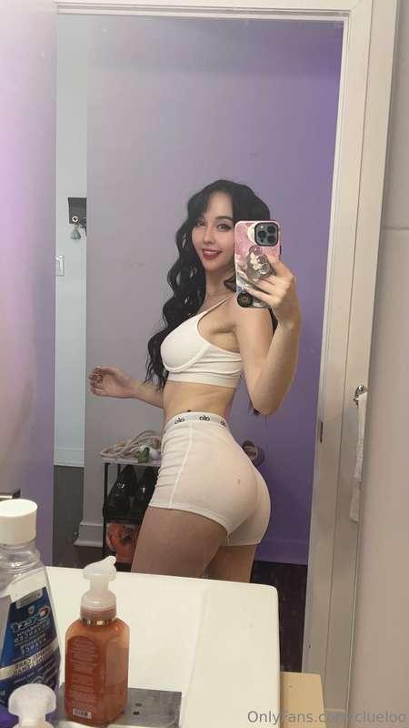 Shake that ass...haha what would you do with my ass? 🩷