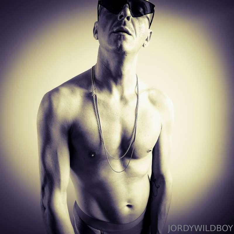 💡🔥***FIERY LIGHTS ON JORDY***🔥💡  🍏 Somethings Sexy to Do❓❓❓ ..