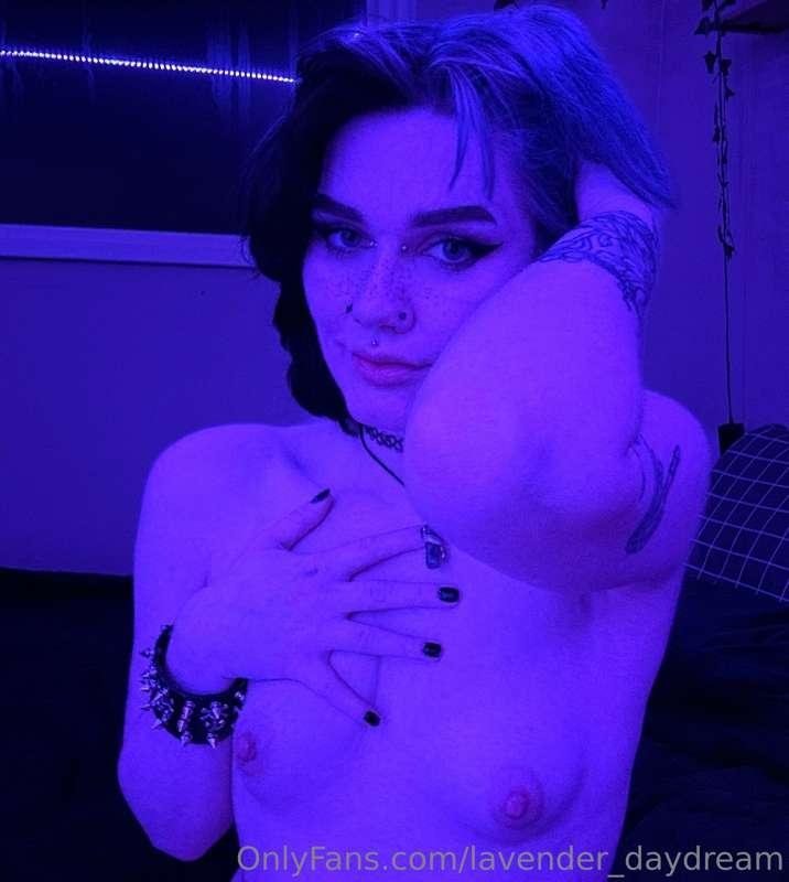 I need someone’s dick to suck asap 😋