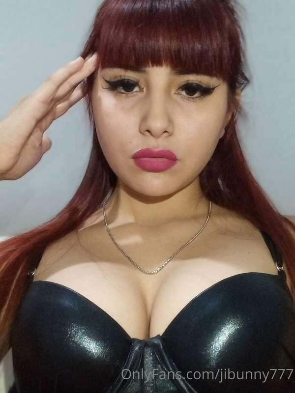 No filters and very natural. would you like to kiss me ? 👅