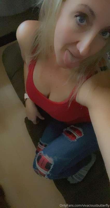 Good morning and happy Monday lovely fans!