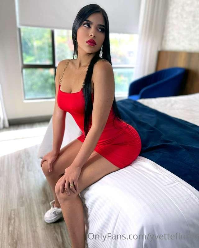 Does red look good on me? 💋