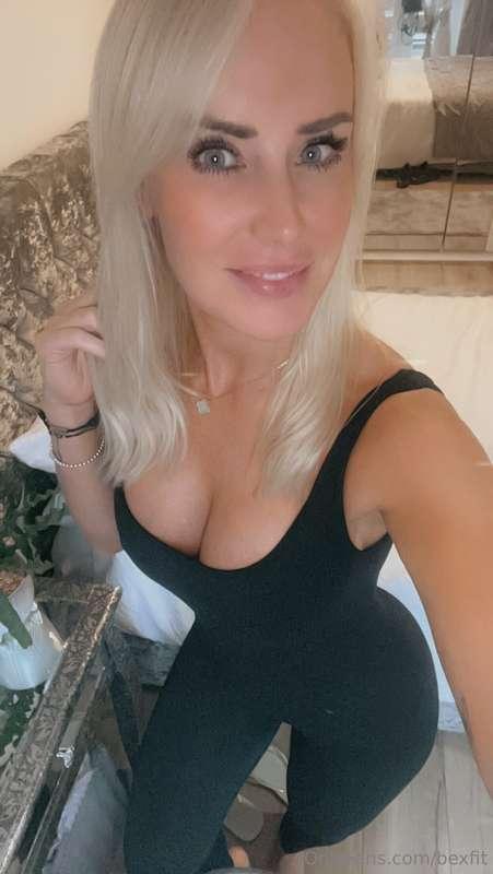 Who wants to help me take this jumpsuit off??