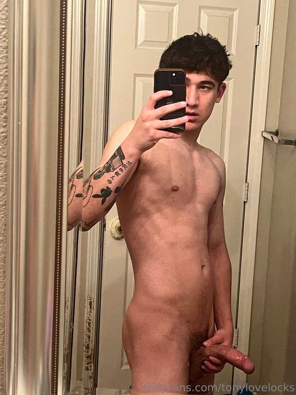 tonylovelocks image #1