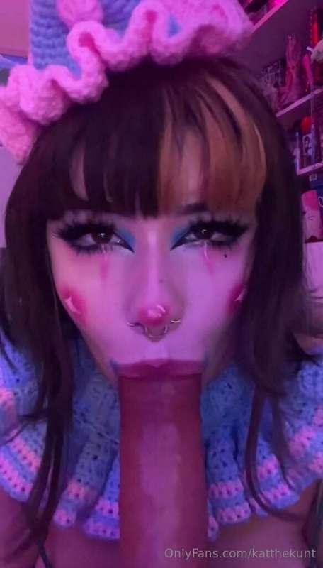 Want me to suck your cock like this? 🥰🥰🥰