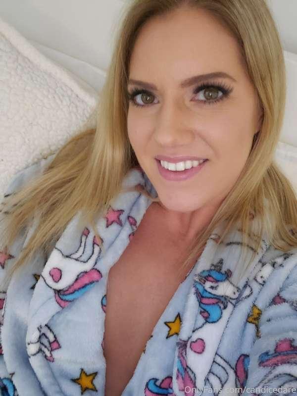 Good morning!! Dm me your naughty plans for today..