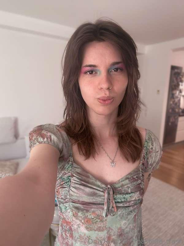 Good morning! 💕 Will you rate my morning look from 1-10? 🫶