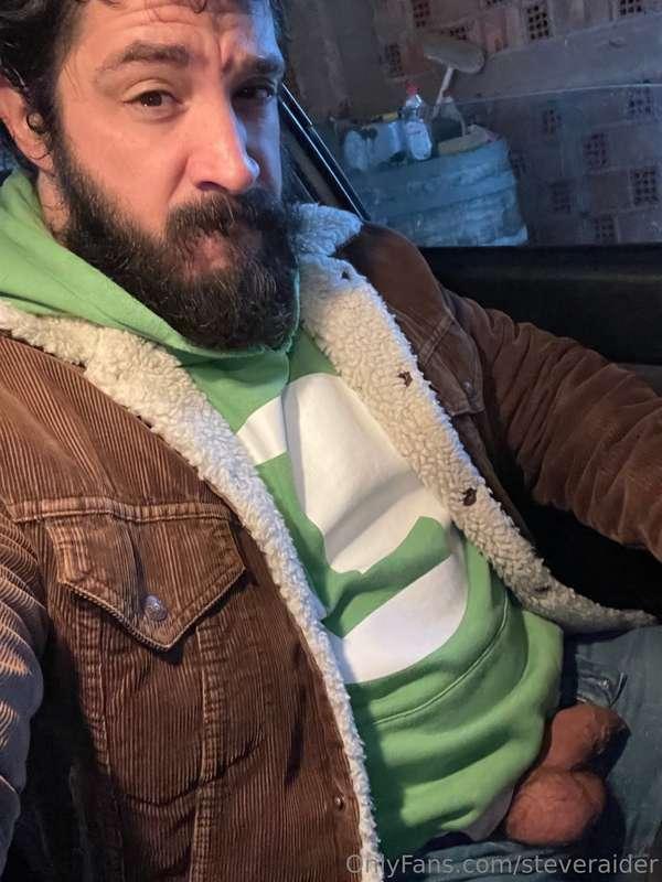 Who wants to suck when I drive ? 😈🐽🍆 🚗 