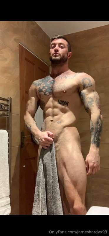 So who’s into a bit of flexing 😜😜😜