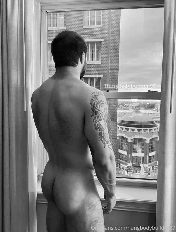 Giving St Louis something to look at 😜🥵 what would be your t..