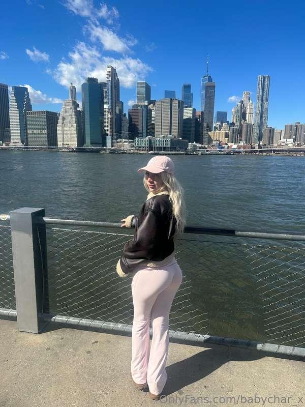 I love this place 💜