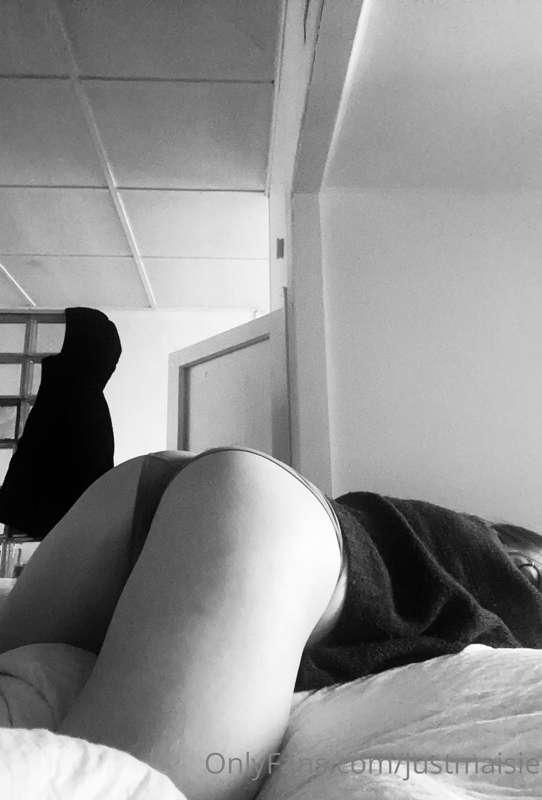 And we are back in business baby! 

✨ All new content ✨
✨ DM..