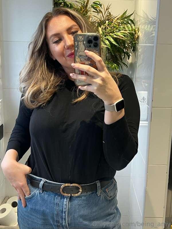Office day fit check 🖤