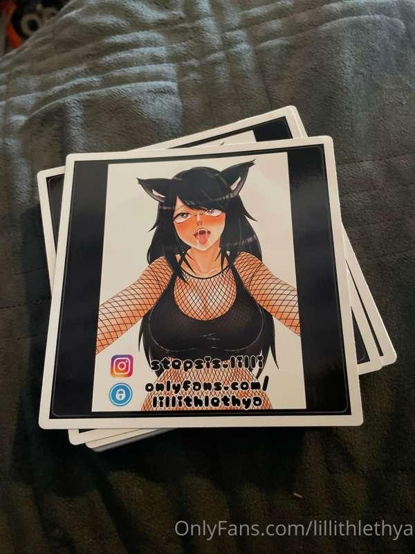 ✨🖤 new stickers came in! Should I get some nude ones printed..