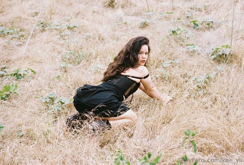 just striking a pose in a field, you know how it is