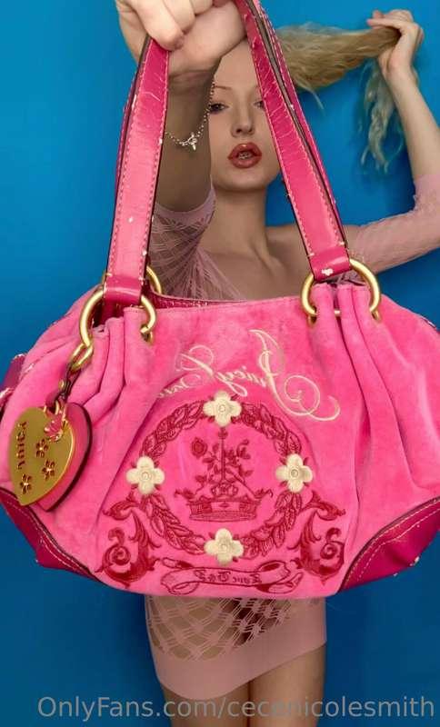 🌸JUICY COUTURE🌸~ I have Covid and quarantining rn so I’m tak..