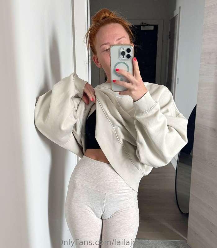 A bundle of camel toes 🐫