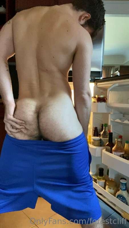 Hmm what to eat…….