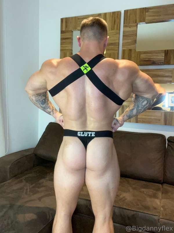 Do you like bodybuilding ? DM Me 😈