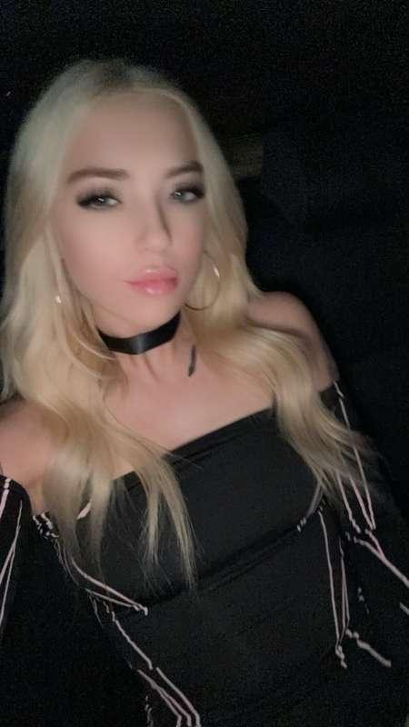 Back bent in half and got my ass FUCKED🥹😵‍💫 I don’t usually ..