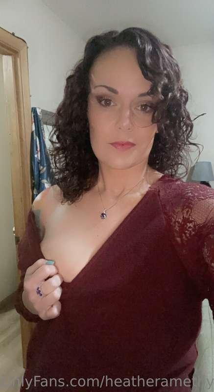 I love Titty Tuesdays, but I want you to see my pussy too 😌