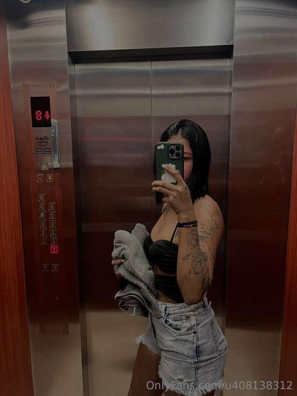 I feel like having fun, let's make a call to the DM 😍