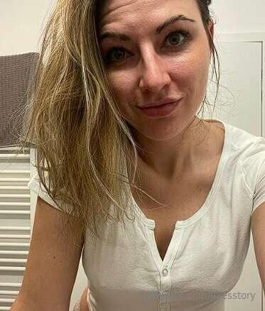 Gehst du mit mir duschen?😍

Want to take a shower with me?😍
