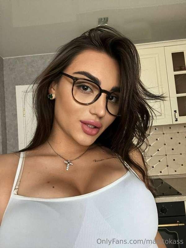 Do you want to see more selfies here?😋