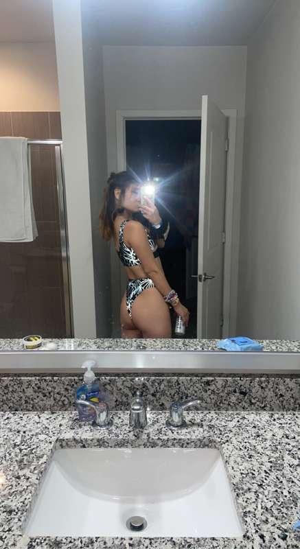 I like this outfit a lot 😍