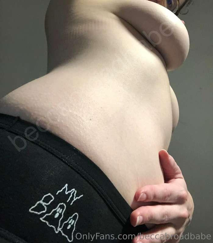 ive got a few more halloween panties for u bbs <3 happy hall..