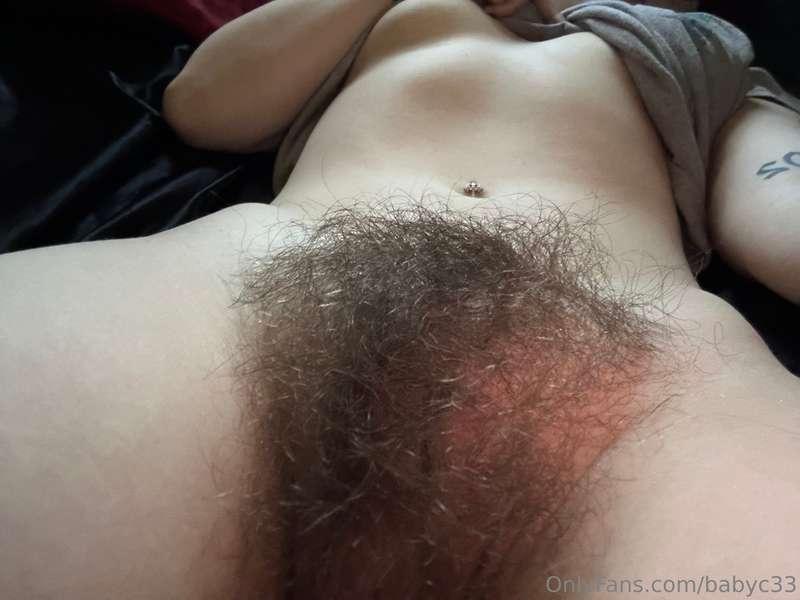 You would look soo cute with your face buried in my bush :)