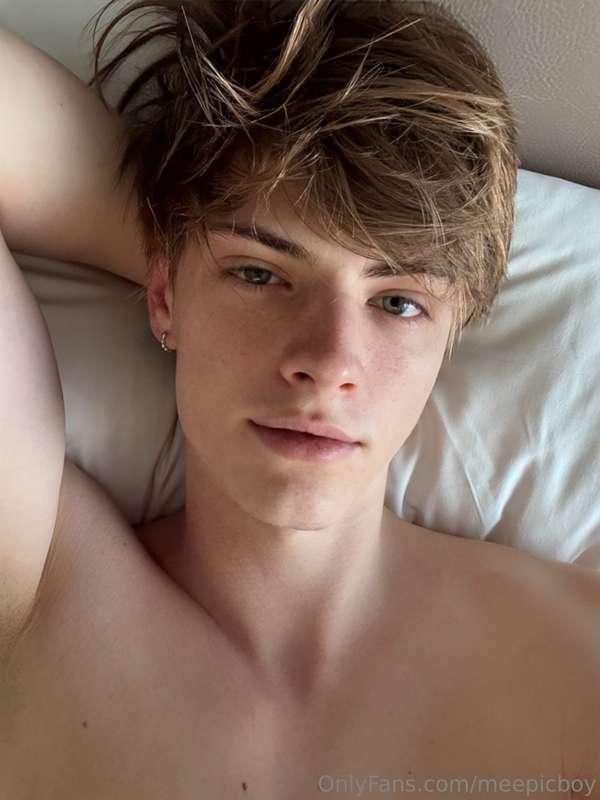 This morning felt gentle and sweet… so here’s a little treat..
