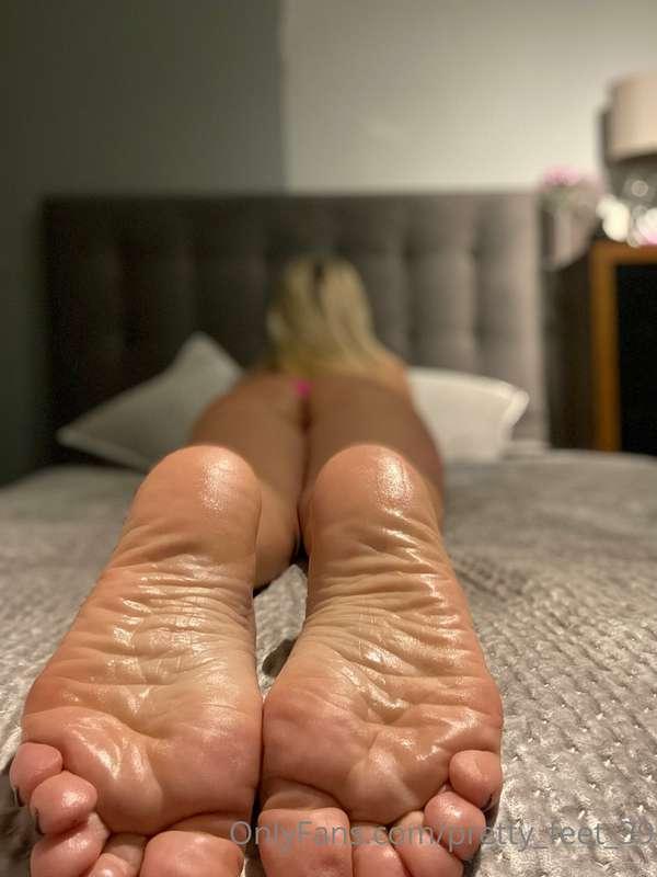 pretty_feet_39 main image