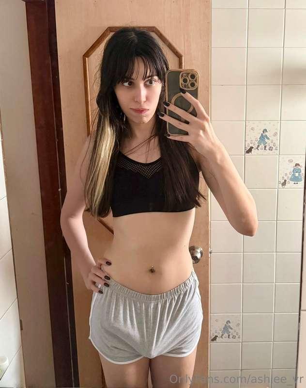 Do these shorts make me look fat? 😖