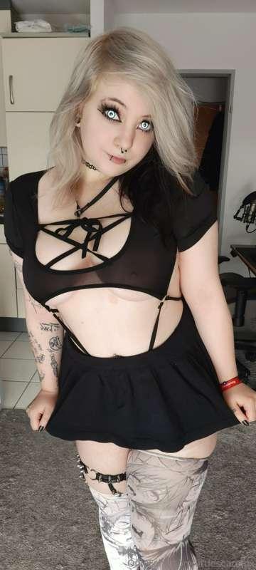 Some new very spicy content 🦇🫶🏻