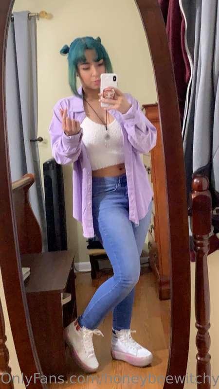 Hi cuties. I know I’ve been gone for awhile. Still working o..