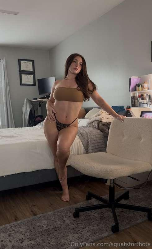 Giving baddie energy all day, everyday💗