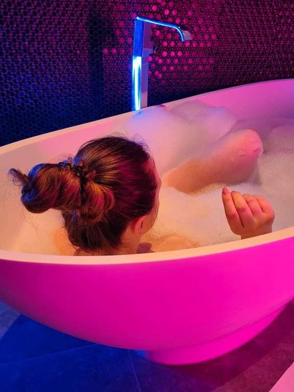 Enjoying my bath 🛀