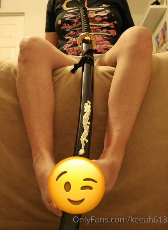 Repost ~ 
Looking for a samurai worthy to worship at my feet..