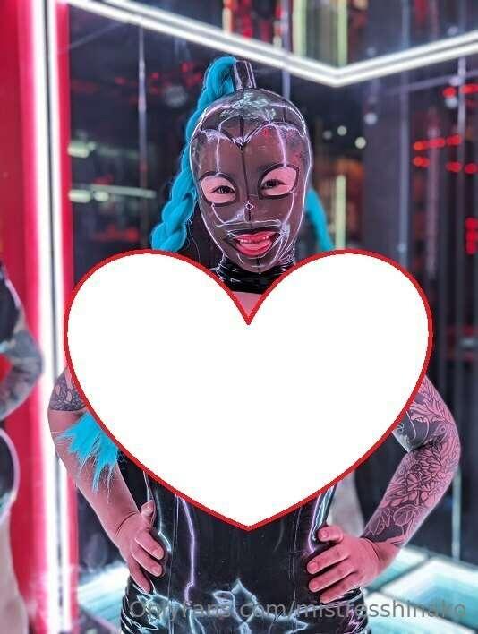 This photo set was so sexy it had to covered or else you mig..