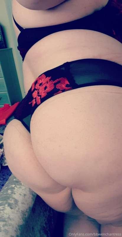 More than a handfull #thong 😘