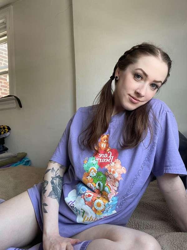 My favorite way to be..big t shirt and no panties 🥰