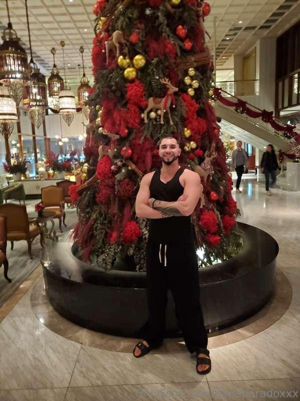 papaparadoxxx image #0