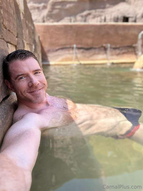 Daydreaming of this moment right now 😍💦