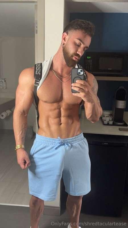 Just got home from the gym! https://onlyfans.com/shredtacula..