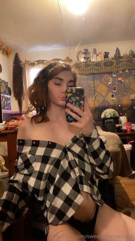 🖤&🤍( OR )🖤&💚 ?