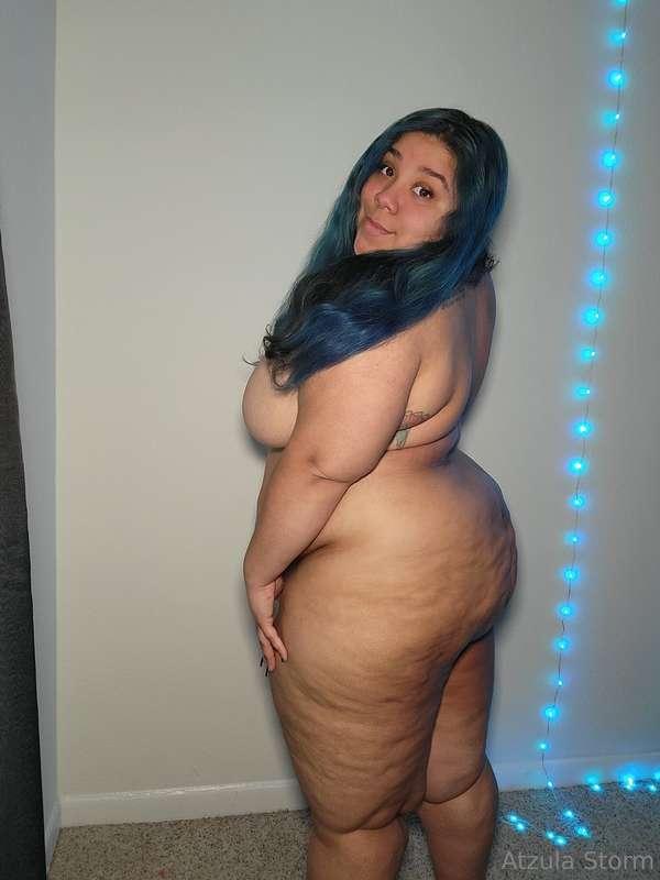 Curvy